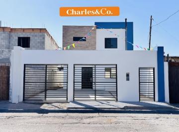 Casa · 107m² · 3 Recámaras · 2 Estacionamientos · Casa en Venta