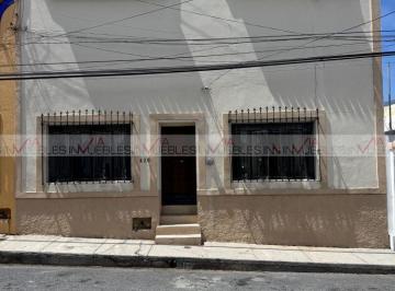 Casa · 106m² · 2 Recámaras · Casa en Venta en Santiago Centro
