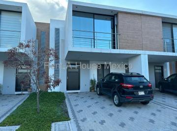 Casa Renta de 3 habitaciones · Casa en Renta de 3 Recamaras, El Refugio Querétaro. Cmz