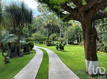 Casa · 1016m² · 11 Recámaras · 8 Estacionamientos · Venta de Casa en Terreno 3822 m² en Rancho de Cortes, Cuernavaca