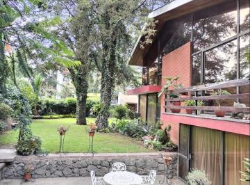 Casa , Naucalpan de Juárez · Casa con Increíble Jardín y Cabaña en Venta en Lomas de Tecamachalco Naucalpan