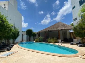 Casa de 4 habitaciones, Solidaridad · Casa 4 Recámaras con Pátio y Paneles Solares