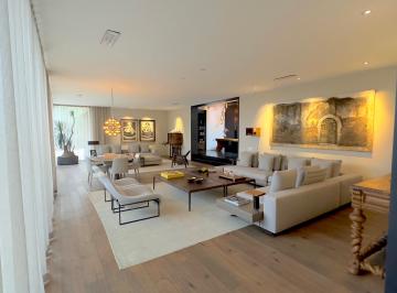 Casa , Cuajimalpa de Morelos · Casa en Venta en Club de Golf Bosques de Santa Fe | 1,100 m²