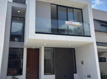 Casa · 165m² · 4 Recámaras · Casa en Venta Madeiras Zapopan Norte