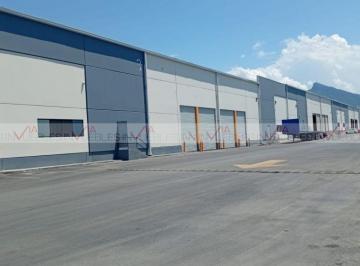 Nave industrial · 2012m² · 8 Estacionamientos · Nave Industrial en Renta en San Miguel