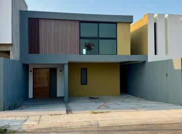 Casa de 3 habitaciones, Alvarado · Estrena Una de Ellas en El Fracc. de Mayor Plusvalía en La Riviera Veracruzana