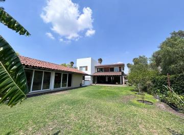 Casa de 4 habitaciones, Corregidora · Renta de Casa en Balvanera Golf Polo Country Club Fairway