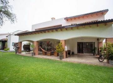 Casa de 4 habitaciones, Corregidora · Venta de Casa en Balvanera Golf Polo Country Club Vive Frente Al Bosque