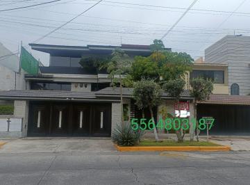 Casa · 500m² · 3 Recámaras · 4 Estacionamientos · Casa - Ciudad Satélite