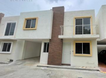 Casa · 132m² · 3 Recámaras · 1 Estacionamiento · Casa en Venta en Col. del Pueblo, Tampico Tamaulipas.