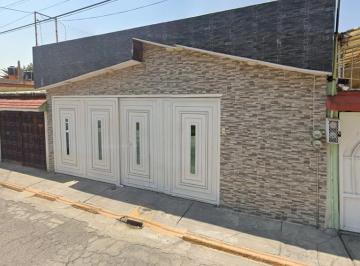 Casa de 3 habitaciones, Tultitlán · Excelente Casa Disponible