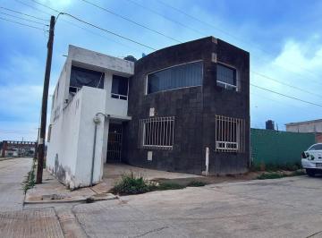Casa · 98m² · 4 Recámaras · 1 Estacionamiento · Venta de Casas en Os Arcos Napateco