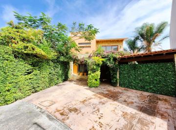 Casa de 4 habitaciones, Corregidora · Casa en Venta en Las Fuentes Residencial Corregidora Queretaro