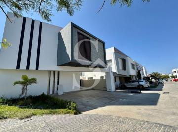 4d33af5573d9c7ab2c1d070763a9df1eca6abed1265dd7714328cd6f51ff34a5 · Estrena Casa en Venta Dentro de Coto 7 de Solares