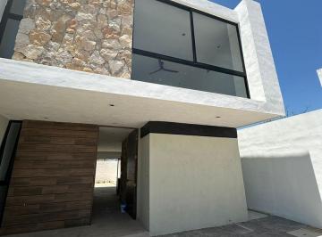 Casa · 178m² · 3 Recámaras · 2 Estacionamientos · Casa en Venta Al Norte de Mérida, Conkal.