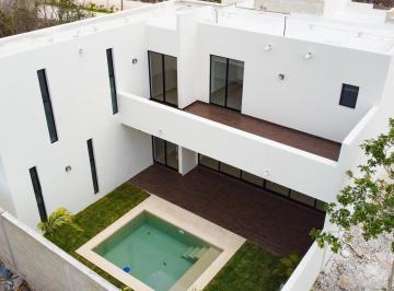 Casa · 229m² · 3 Recámaras · 2 Estacionamientos · Casa en Privada en Venta Al Norte de Mérida
