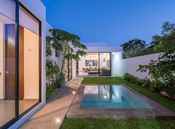 Casa · 255m² · 3 Recámaras · 2 Estacionamientos · Casa de Una Planta en Temozon Norte