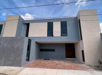 Casa · 161m² · 3 Recámaras · 2 Estacionamientos · Casa en Venta Al Norte de Mérida, Col. Mexico