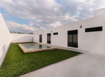 Casa · 475m² · 3 Recámaras · 4 Estacionamientos · Casa de Una Planta en Dzitya, Mérida