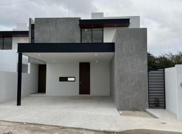 Casa · 277m² · 3 Recámaras · 2 Estacionamientos · Casa de 3 Habitaciones en Dzitya Al Norte de Mérida