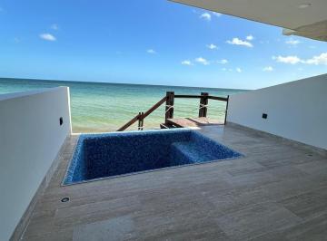Villa · 300m² · 4 Recámaras · 2 Estacionamientos · Villa Frente Al Mar de Yucatán