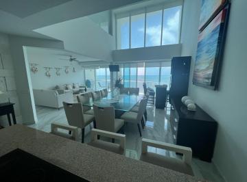 Departamento · 210m² · 2 Recámaras · 2 Estacionamientos · Penthouse en Venta en Peninsula Cancun