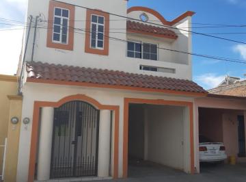 Casa · 124m² · 4 Recámaras · 1 Estacionamiento · Casa en Venta en Canatlán Dgo. - (4)