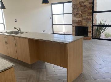 Casa · 235m² · 3 Recámaras · 2 Estacionamientos · Renta Casa Haras del Bosque
