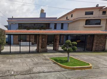 Casa de 4 habitaciones, Naucalpan de Juárez · Casa en Ciudad Satelite