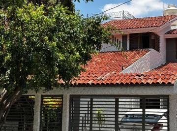 Fachada Principal · Casa en Venta en Lomas de Zapopan