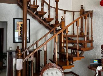 Escalera · Casa en Venta en Lomas de Zapopan
