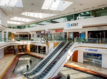 Local comercial · 227m² · Locales en Plaza Victoria Interlomas, Jesús del Monte, Huixquilucan