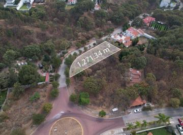 Terreno / Lote · 1271m² · Venta de Terreno en Palomar! Zona Bosques