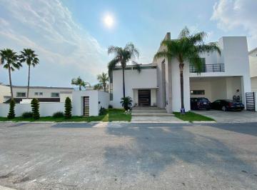 Casa de 3 habitaciones, Monterrey · Venta de Casa Col. La Herradura Monterrey, N. L.