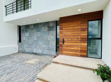 Casa · 200m² · 3 Recámaras · 2 Estacionamientos · Casa Adriana en Zibatá
