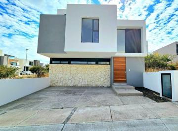 Casa · 210m² · 4 Recámaras · 2 Estacionamientos · Casa Altair en Zibatá Querétaro