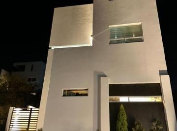 Casa · 287m² · 5 Recámaras · 3 Estacionamientos · Casa Coraline en Zibatá
