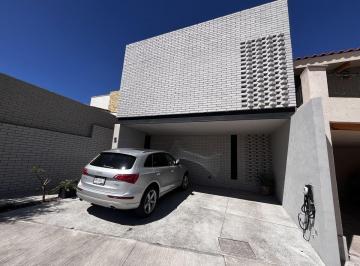 Casa · 254m² · 3 Recámaras · 2 Estacionamientos · Casa Ana en El Mayorazgo