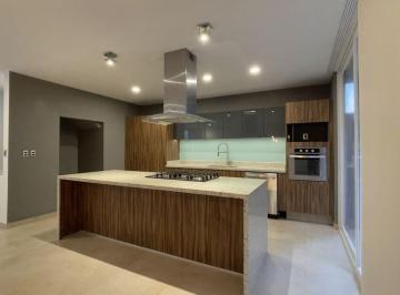 Casa en condominio · 185m² · 3 Recámaras · 2 Estacionamientos · Venta Casa Julia