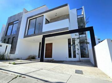 Casa · 250m² · 3 Recámaras · 2 Estacionamientos · Casa Ainhoa en Zibatá