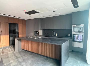 Departamento · 326m² · 3 Recámaras · 4 Estacionamientos · Departamento - Valle del Campestre