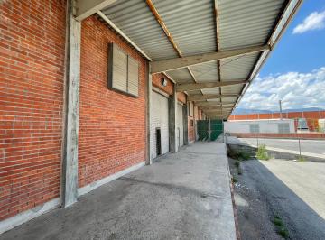 Bodega comercial , Arteaga · Bodega de 800 m² en Renta en Arteaga