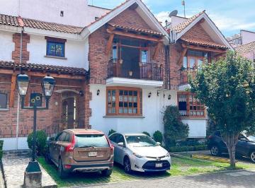 Casa en condominio · 392m² · 5 Recámaras · 3 Estacionamientos · Casa en Venta en Paraje Tetenco