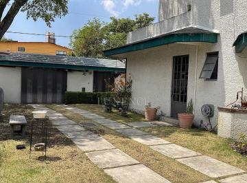 Casa · 390m² · 3 Recámaras · 6 Estacionamientos · Casa en Venta, Jardines del Ajusco
