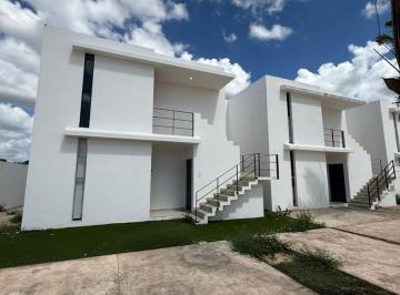 Casa en condominio · 2 Recámaras · 2 Estacionamientos · Loft en Venta en Campo Cielo