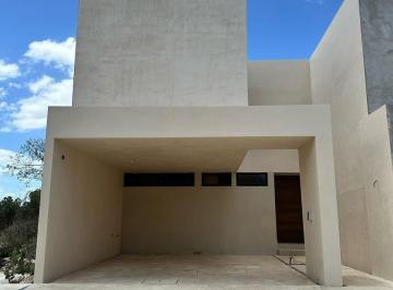Casa · 140m² · 3 Recámaras · 2 Estacionamientos · Casa de 3 Habitaciones a Estrenar en Temozón
