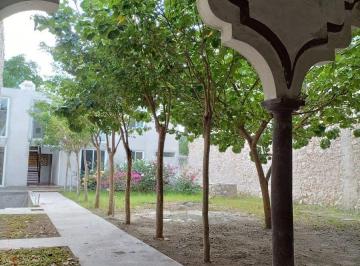 Casa · Hotel en Venta en El Centro