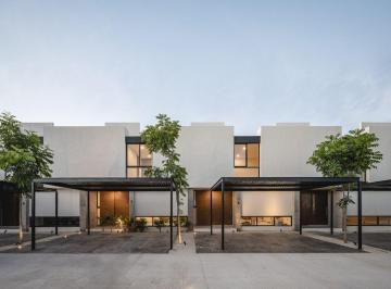 Casa · 176m² · 3 Recámaras · 2 Estacionamientos · Townhouses Dzitya