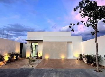 Casa · 170m² · 3 Recámaras · 2 Estacionamientos · Casa en Pre Venta | Amaranta | Conkal | Entrega en 8 Meses |