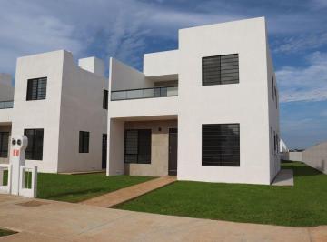 Casa · 160m² · 3 Recámaras · 2 Estacionamientos · Casa en Venta en El Fraccionamiento Los Heroes